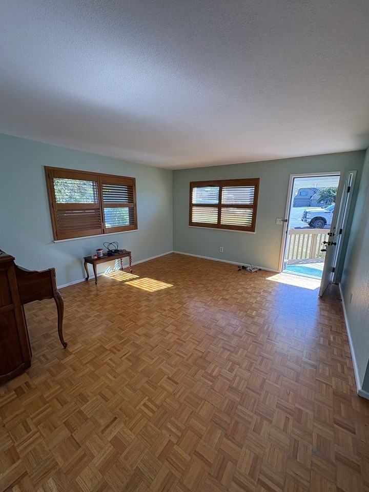 2839 Wyatt Ln - Photo 2 of 11