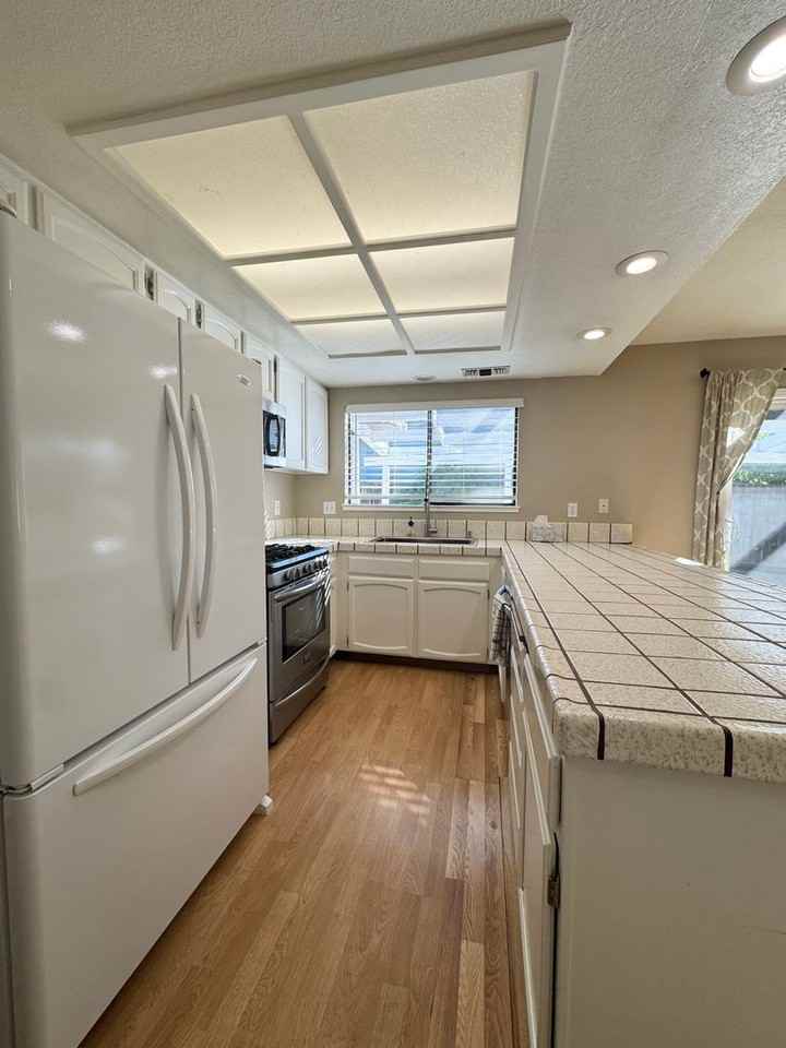 1973 S Ridge Dr - Photo 5 of 21