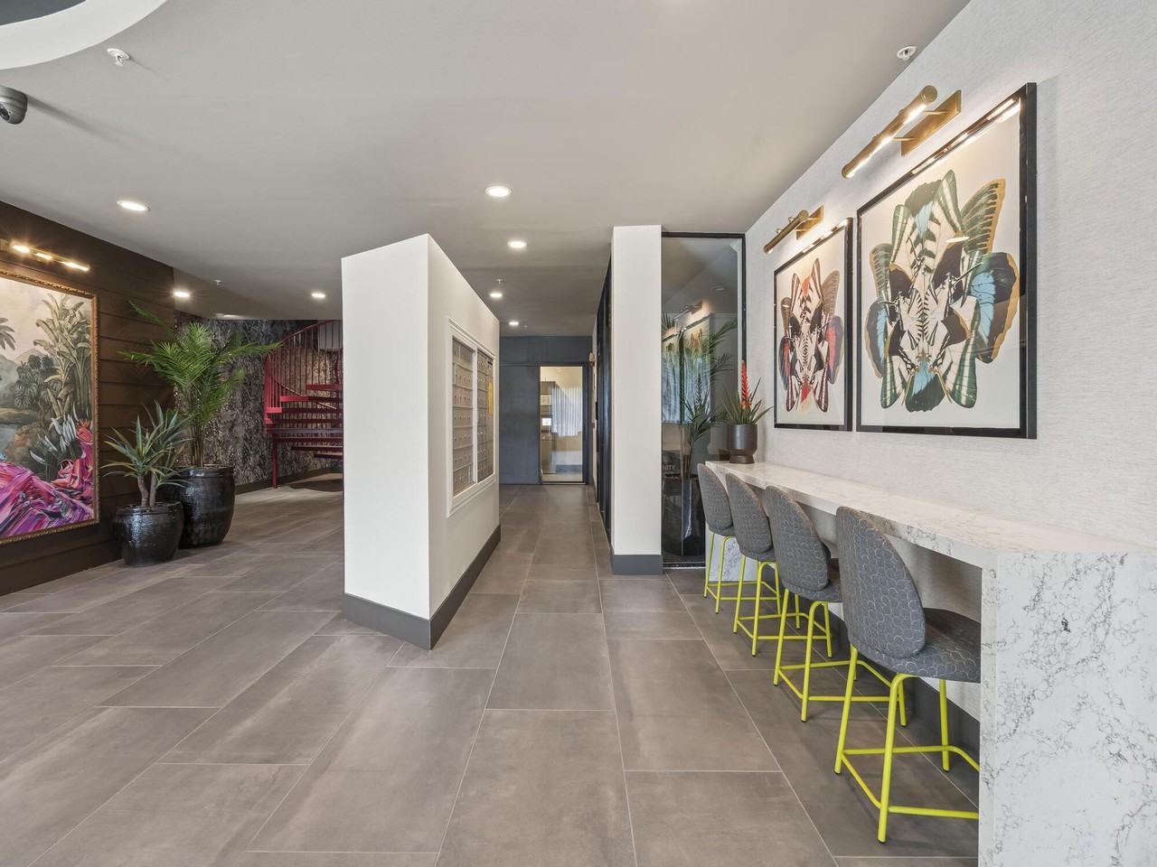 Clinton - Photo 5 of 25