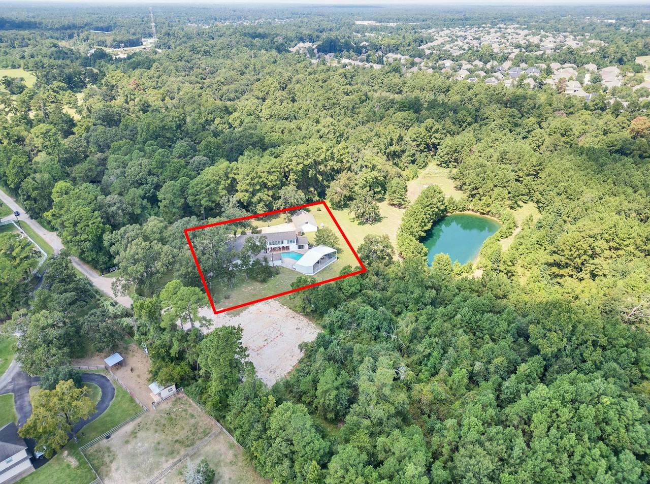 8402 Matthews Ln, Unit 1 - Photo 5 of 50