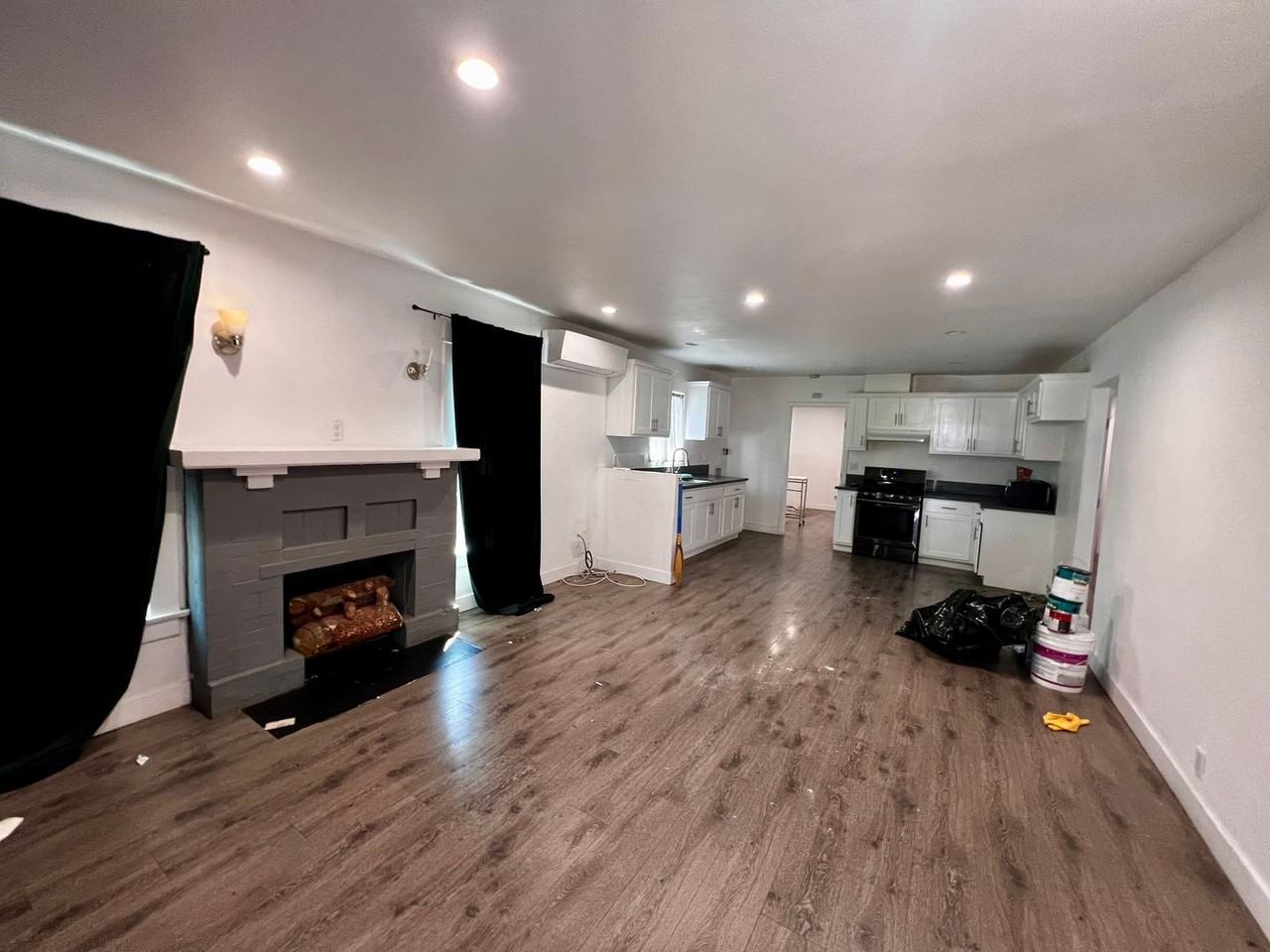 3322 West 66th Street - Photo 3 of 9