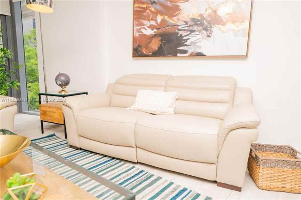 31 Se 6th St #301 - Photo 3 of 50