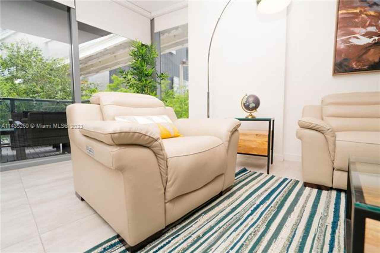 31 Se 6th St #301 - Photo 4 of 50