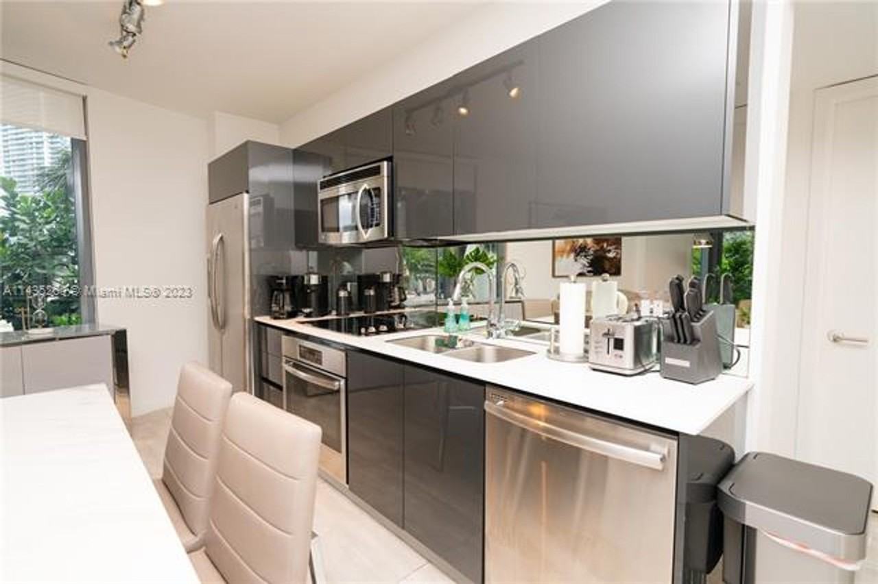 31 Se 6th St #301 - Photo 7 of 50