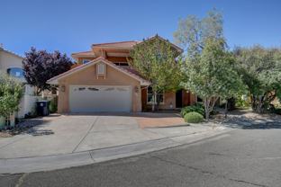8415 Disney Pl Ne - Photo 1 of 1