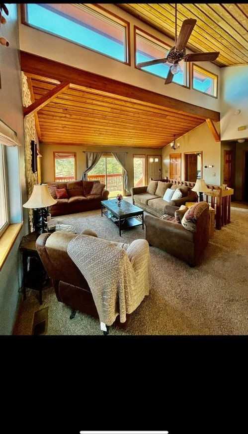 100 Red Rock Ct - Photo 4 of 34