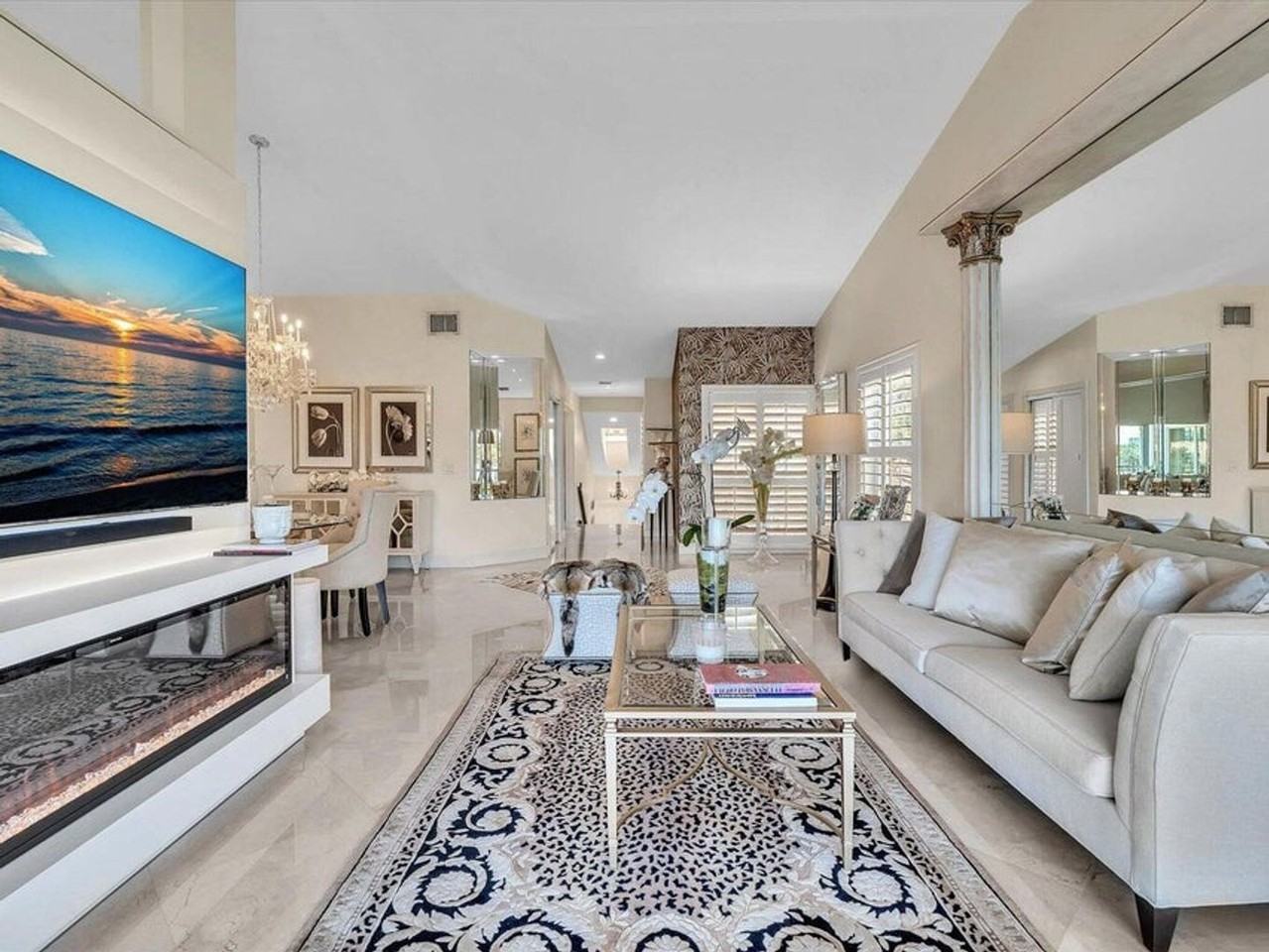 17287 Boca Club Blvd - Photo 2 of 15