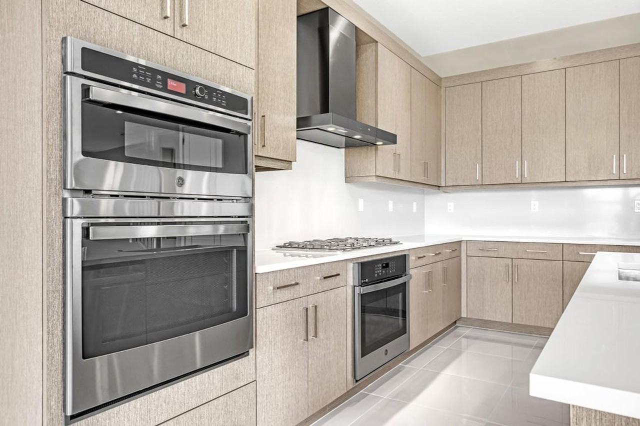 10033 Heron Flock Dr - Photo 2 of 21