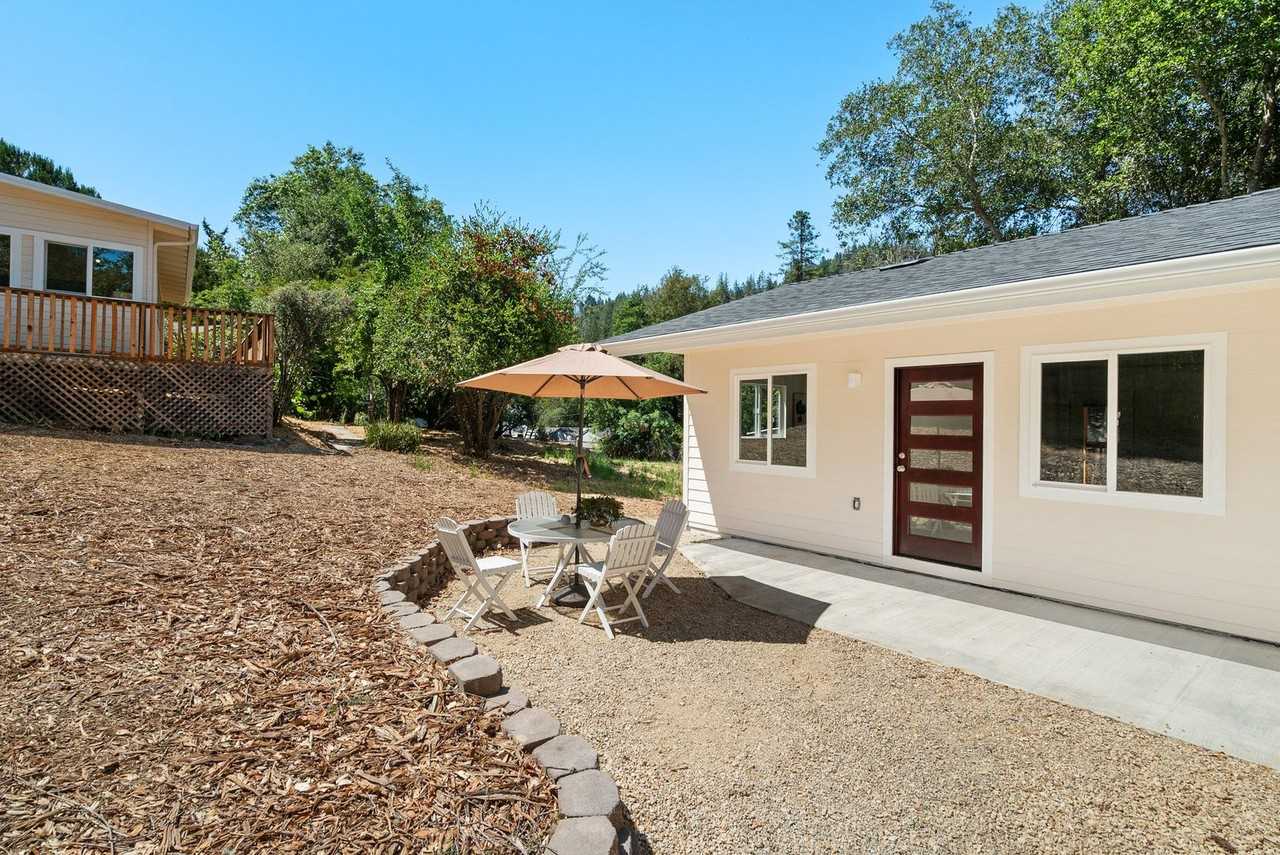 207 Apple Knoll Dr - Photo 3 of 30