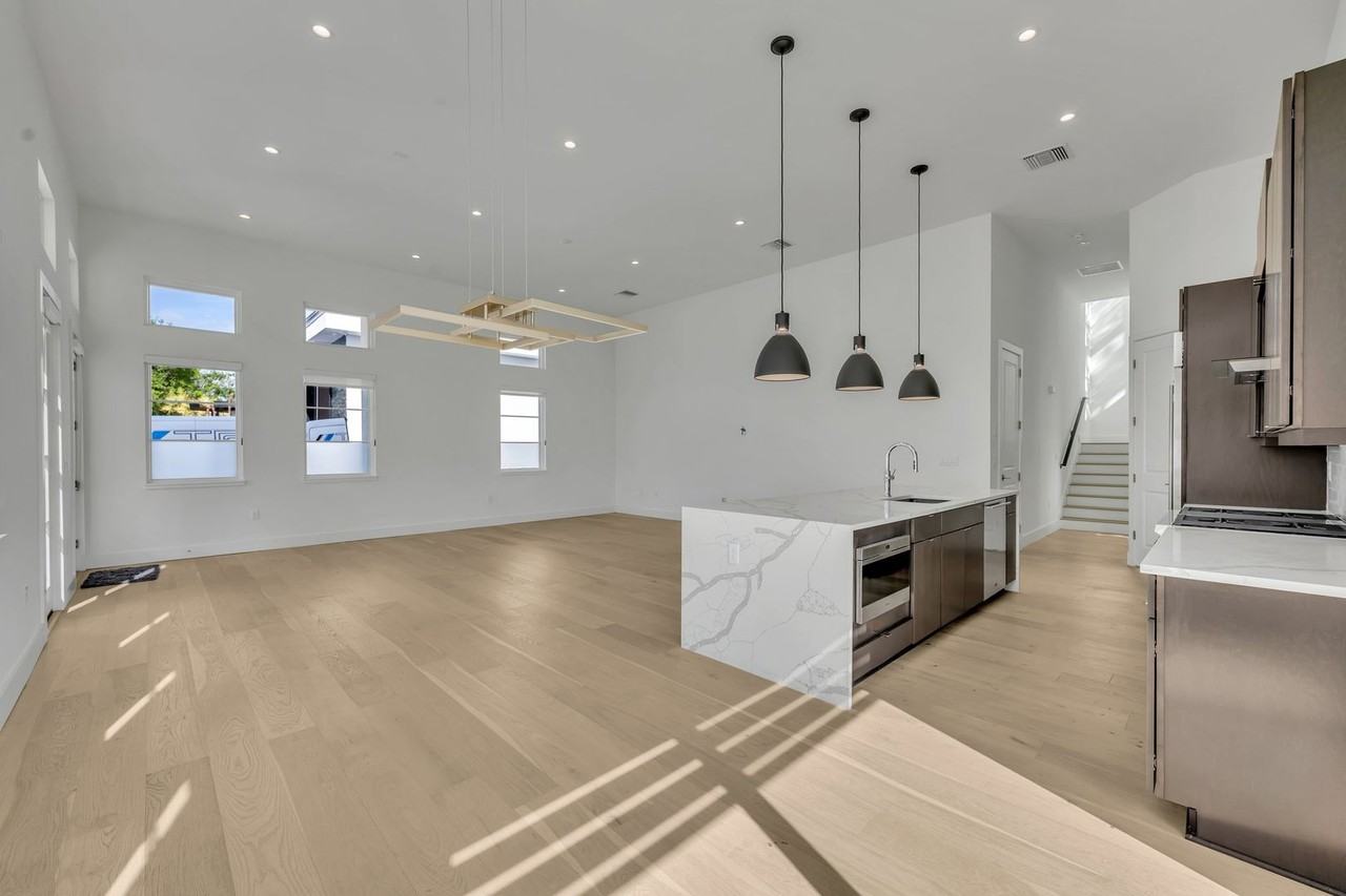 501 W Canton Ave - Photo 7 of 29