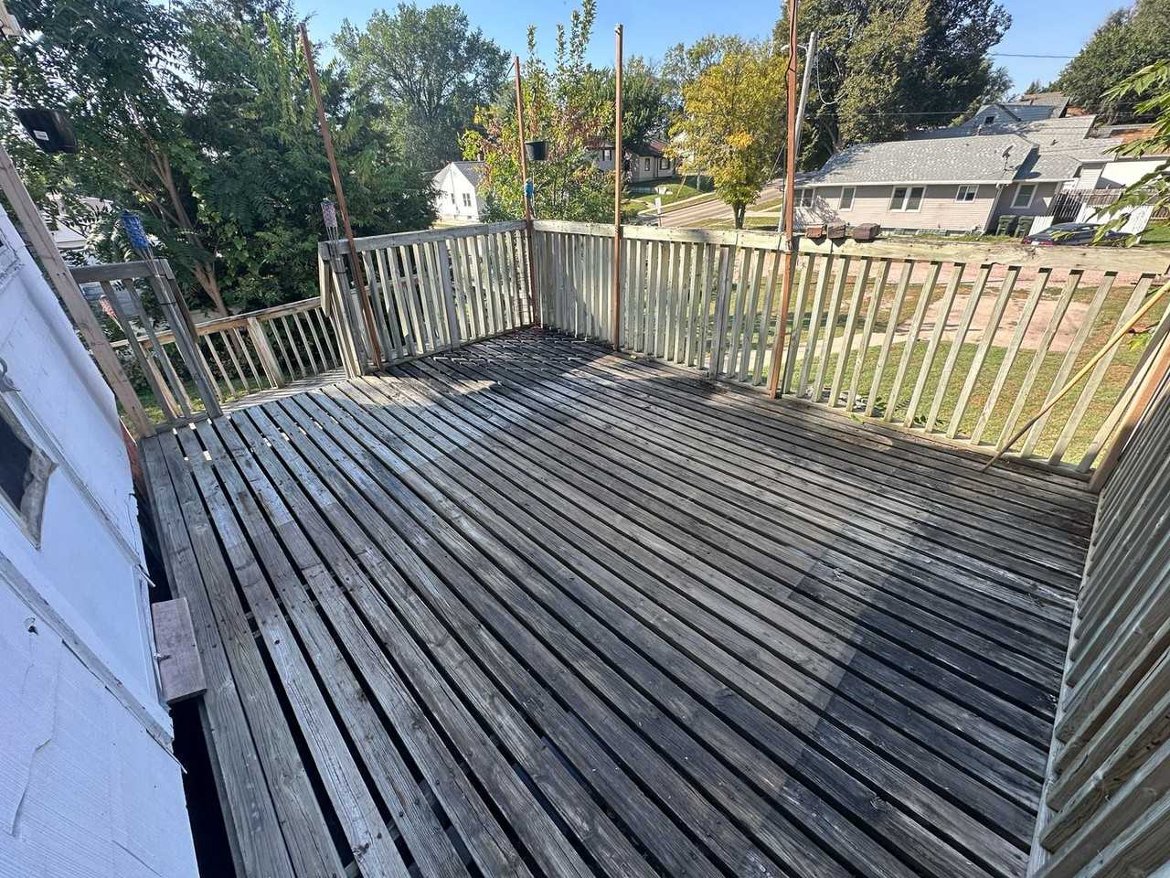 2417 S Saint Aubin St - Photo 2 of 8