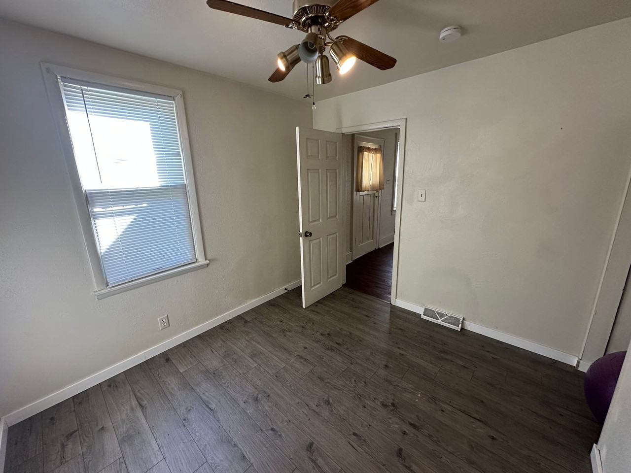 2417 S Saint Aubin St - Photo 4 of 8
