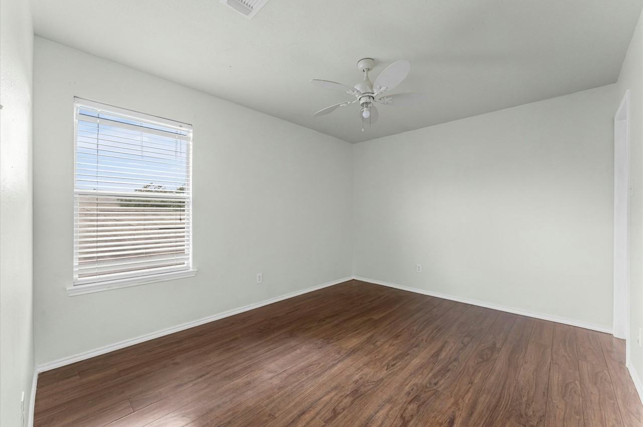 12251 Noco Dr, Unit 1 - Photo 6 of 24