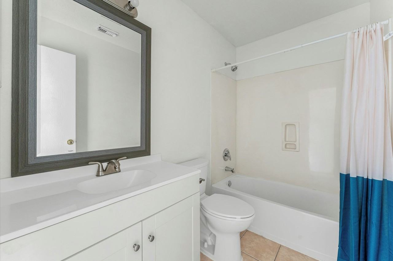 12251 Noco Dr, Unit 1 - Photo 7 of 24