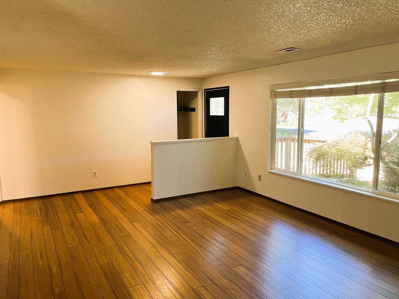 14014 Se Knight St - Photo 4 of 43