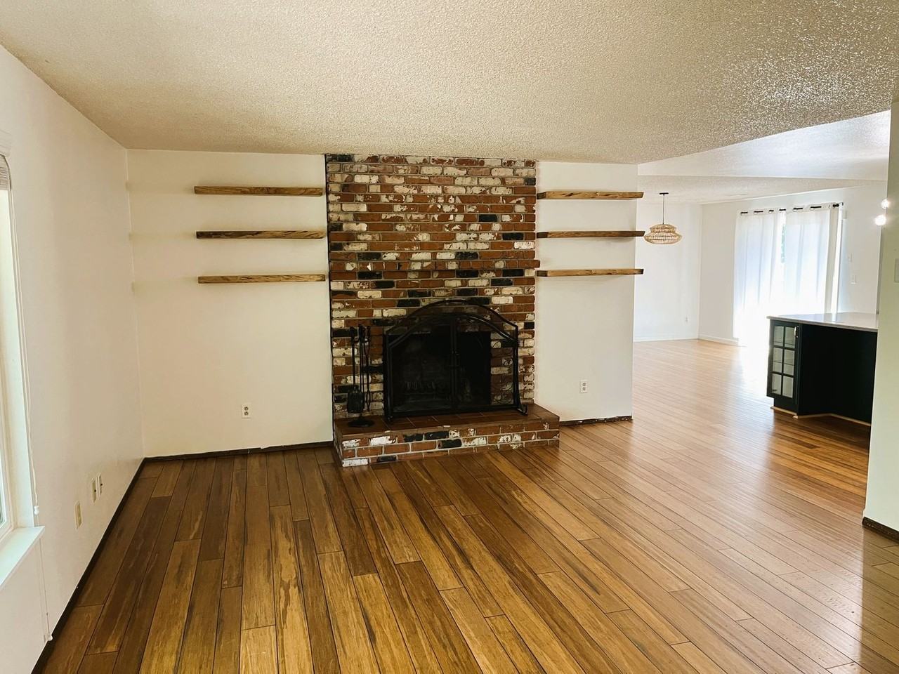 14014 Se Knight St - Photo 5 of 43