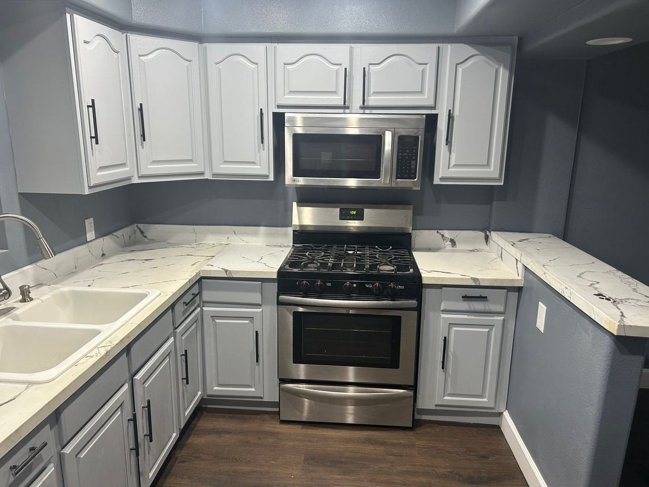 508 W 11th St - Photo 5 of 16