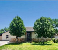 featured image of 4109 S Bonham St