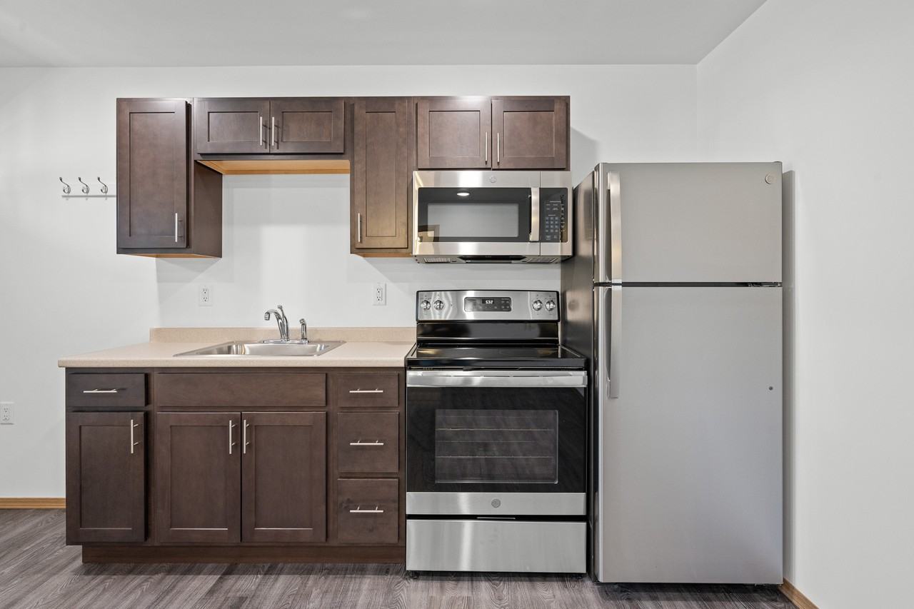 92 B Street Building A - Photo 2 of 11