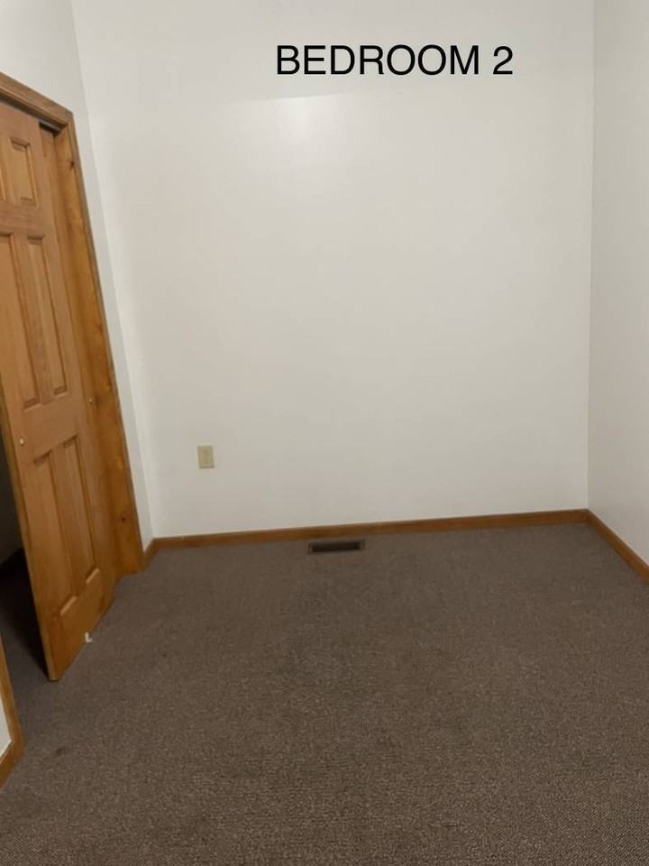 SUM: Main: 102: Apartment Building - Photo 7 of 42