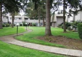 featured image of 597 Country Club Rd