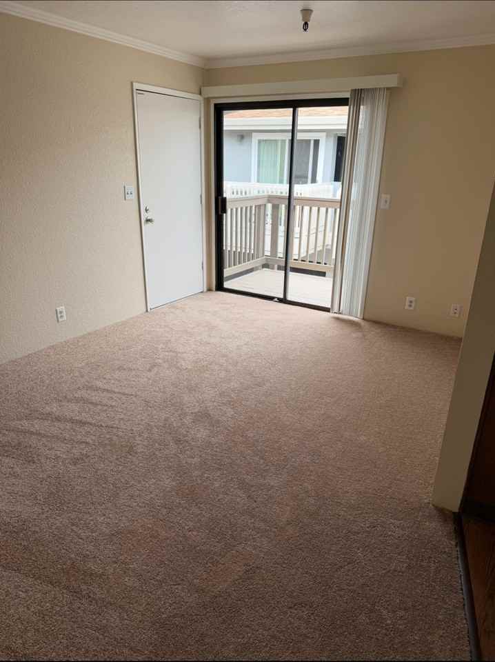 473 Monroe Street #4 - Photo 4 of 10