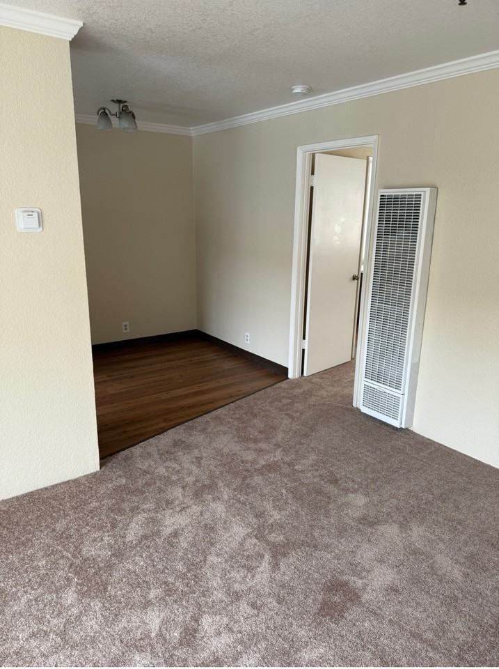 473 Monroe Street #4 - Photo 5 of 10