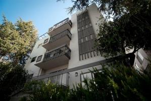 featured image of 2525 Benvenue Ave