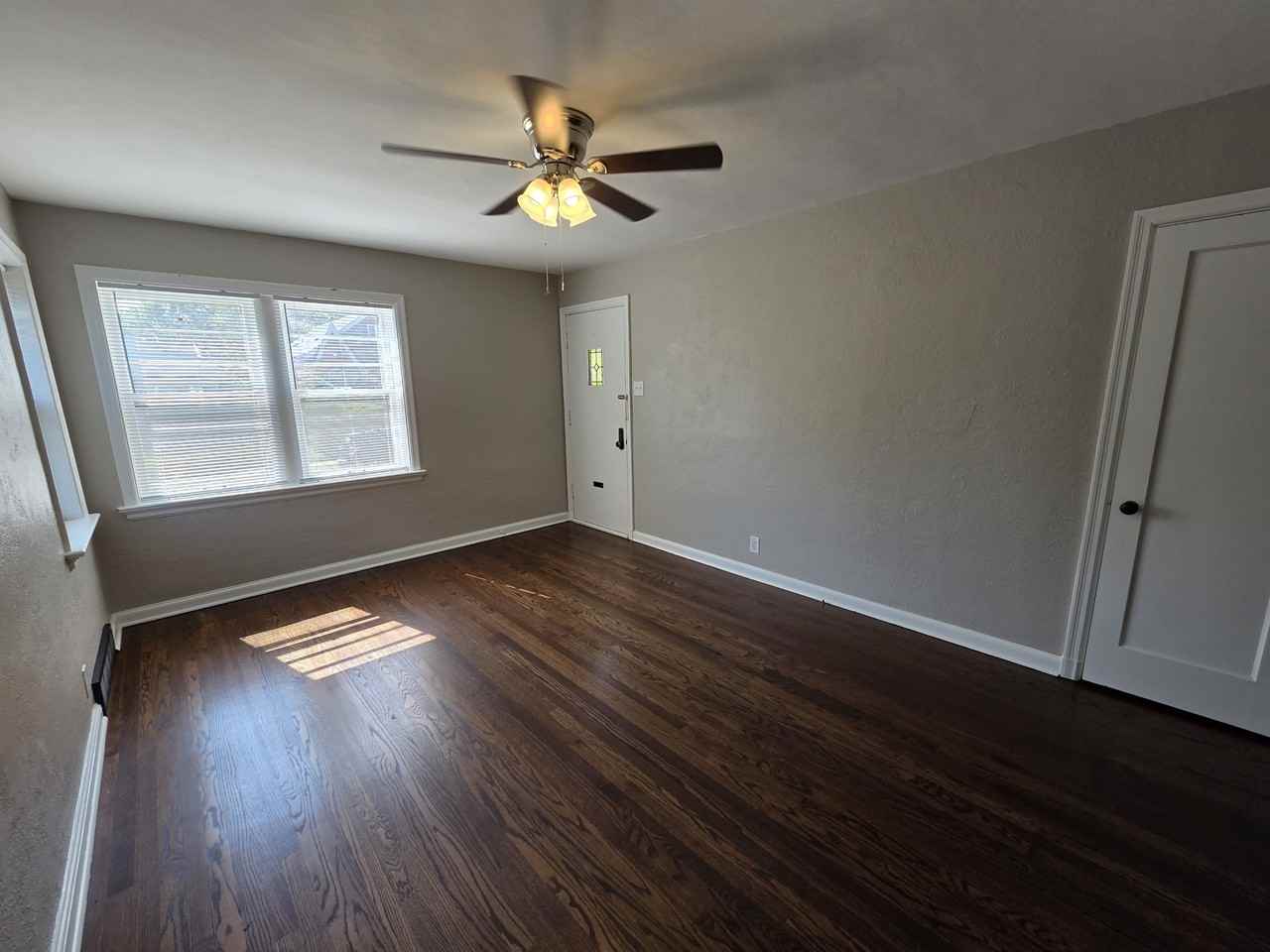 5001-5003 Miami Street - Photo 3 of 17