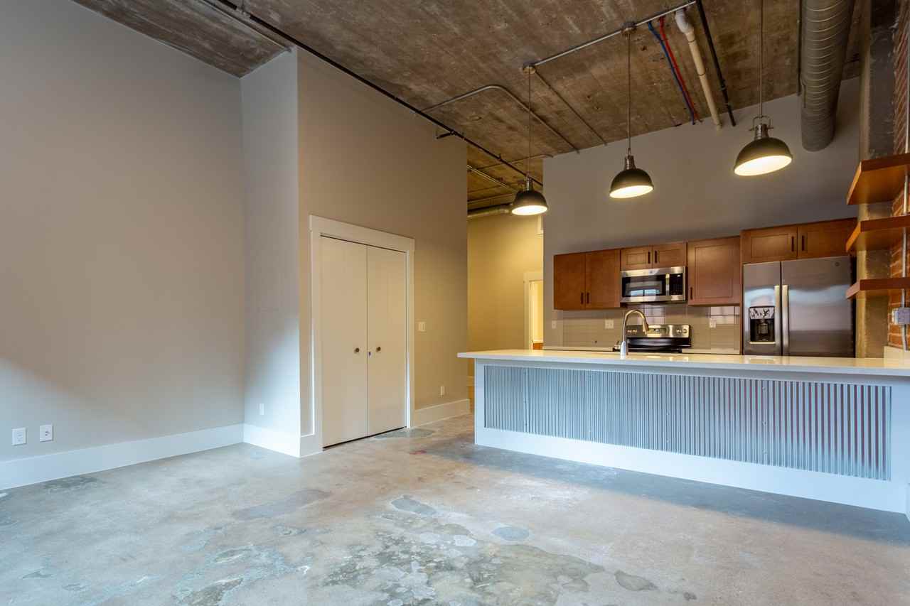 220 E. 9th Street - Photo 4 of 50