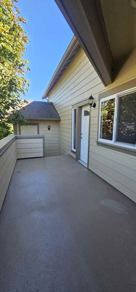 B3706-E - Photo 2 of 26