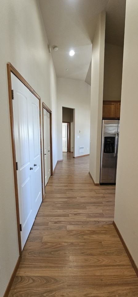 B3706-E - Photo 5 of 26