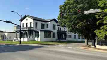 featured image of 4 Cherry St