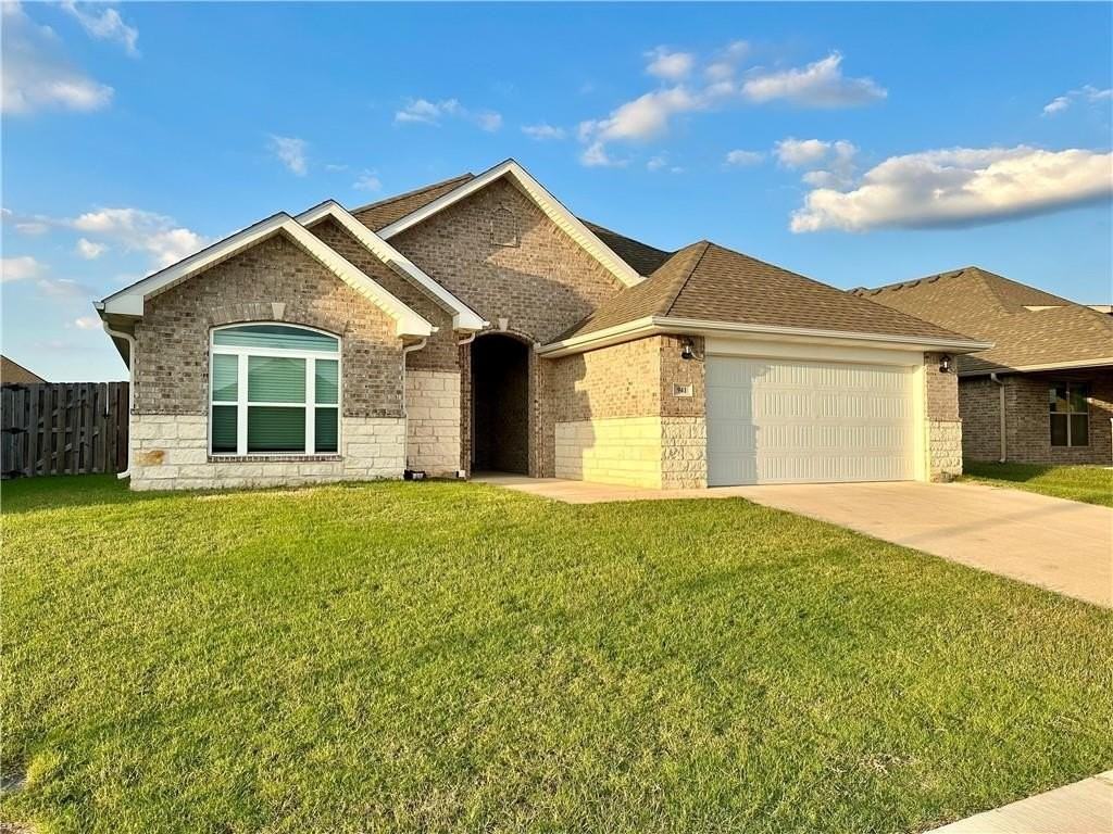 941 Sundance Ln - Photo 2 of 19