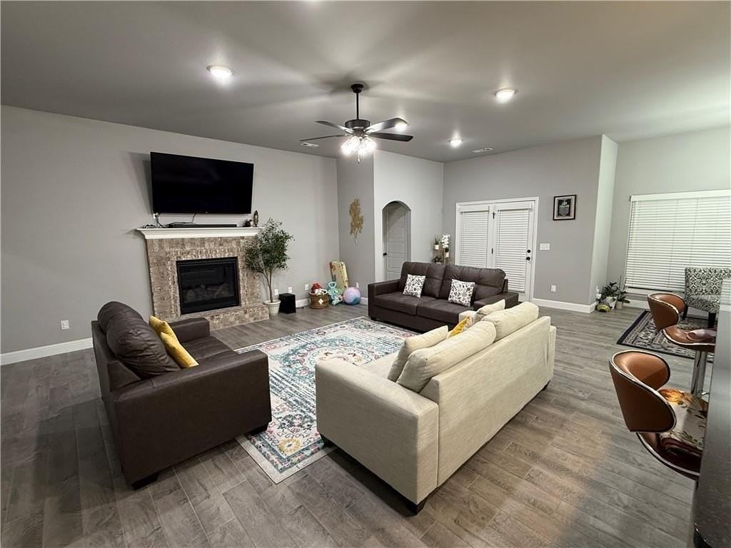 941 Sundance Ln - Photo 6 of 19