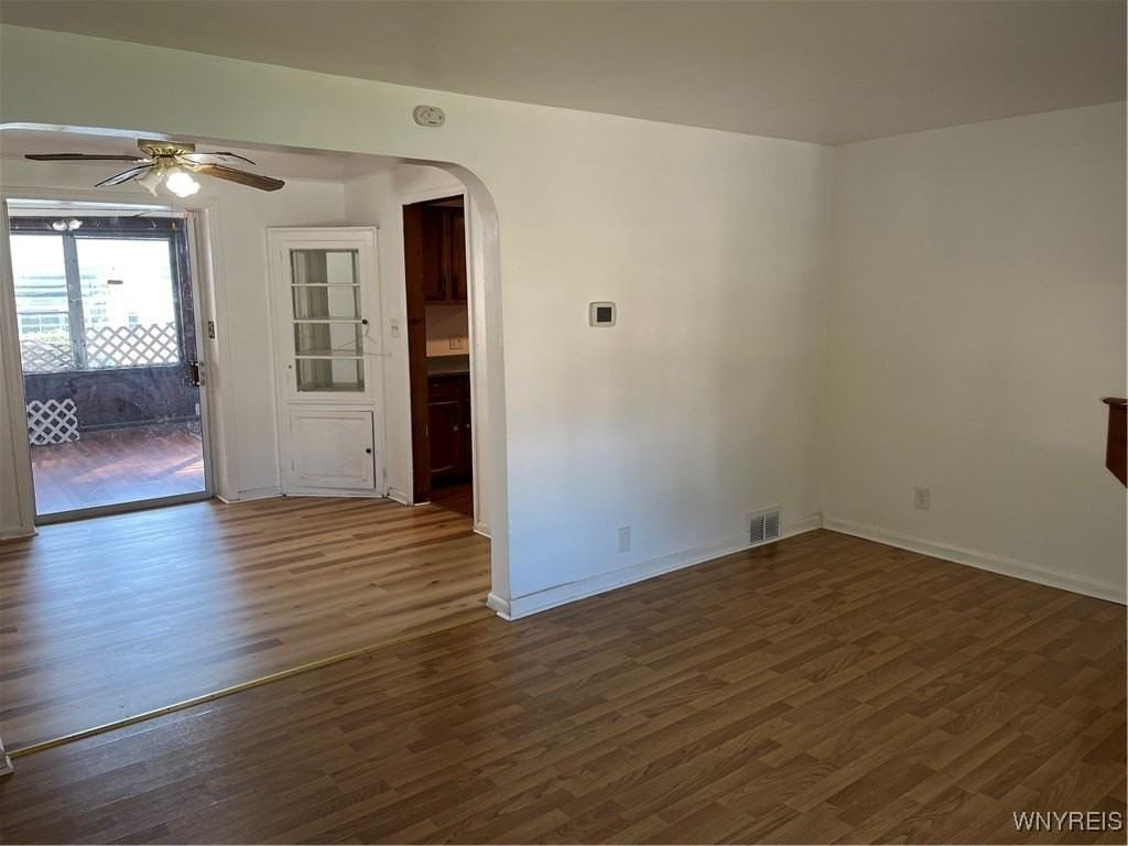 61 Lynncrest Ter - Photo 4 of 25