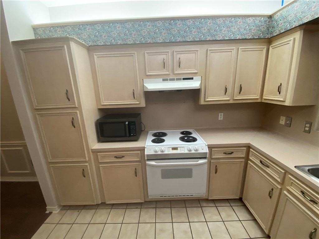 5026 Yorktown Boulevard #9 - Photo 6 of 25