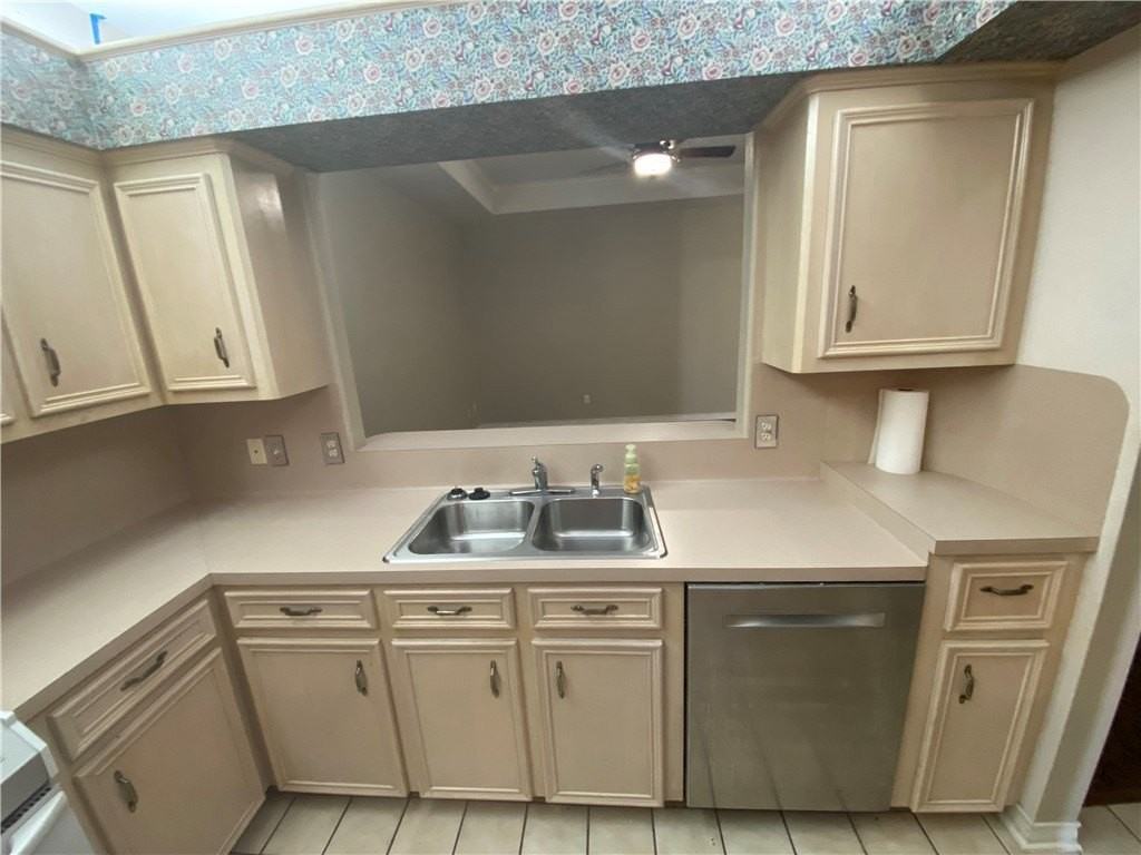 5026 Yorktown Boulevard #9 - Photo 7 of 25