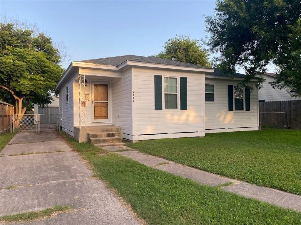 4214 Brentwood Drive - Photo 2 of 13