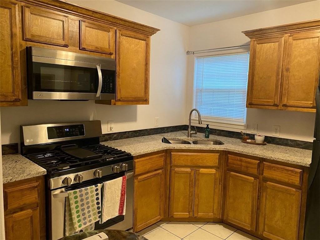 4214 Brentwood Drive - Photo 6 of 13