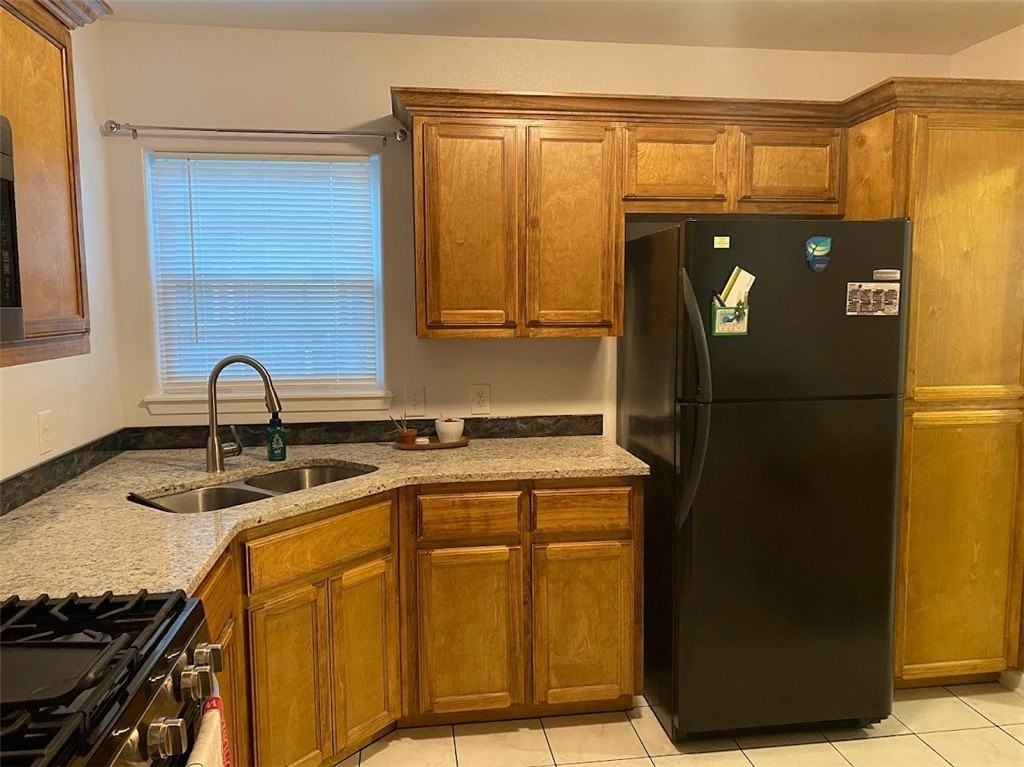 4214 Brentwood Drive - Photo 7 of 13