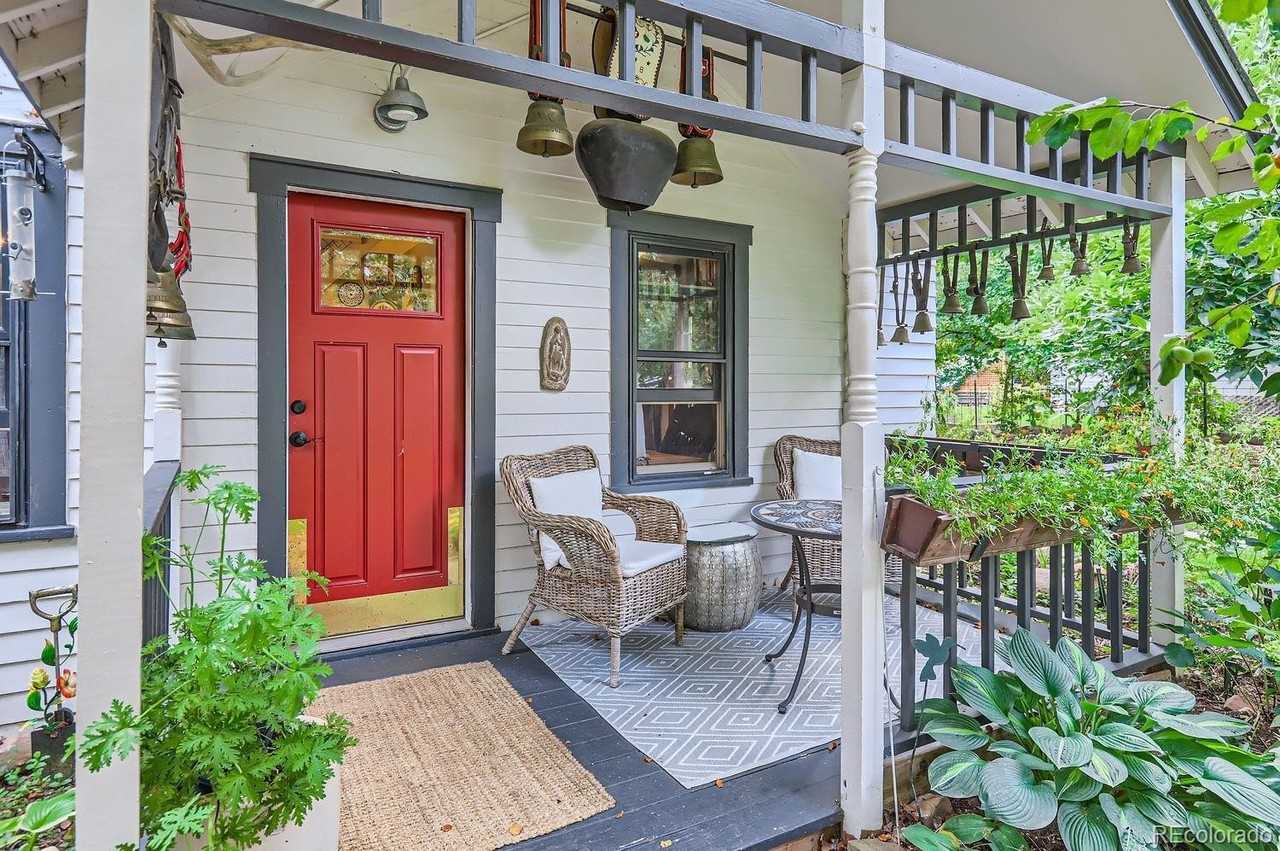 1580 Redwood Ave - Photo 5 of 28