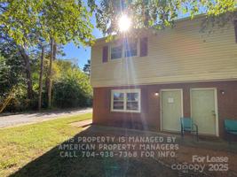 featured image of 1116 Arbor Dr