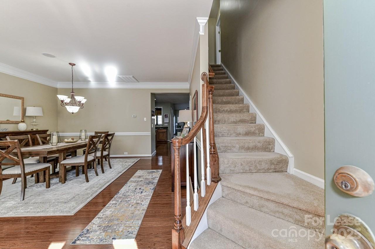 9625 Sunset Grove Dr - Photo 3 of 35