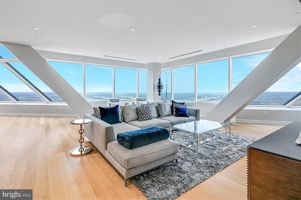 50 S 16th St #5401R - Photo 2 of 45