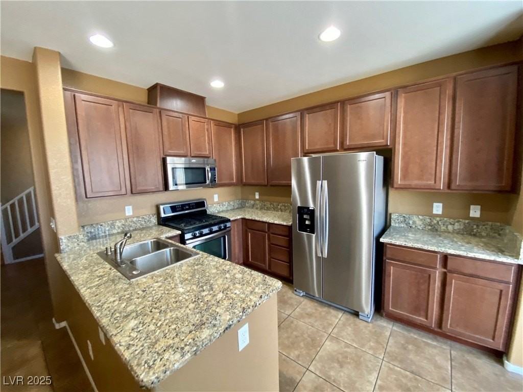 9208 Red Knoll St - Photo 2 of 18