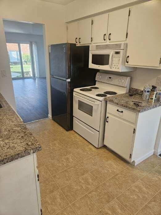 13842 Keating Dr - Photo 2 of 15