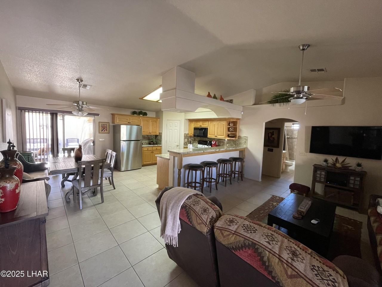 4110 Columbia Drive - Photo 4 of 21