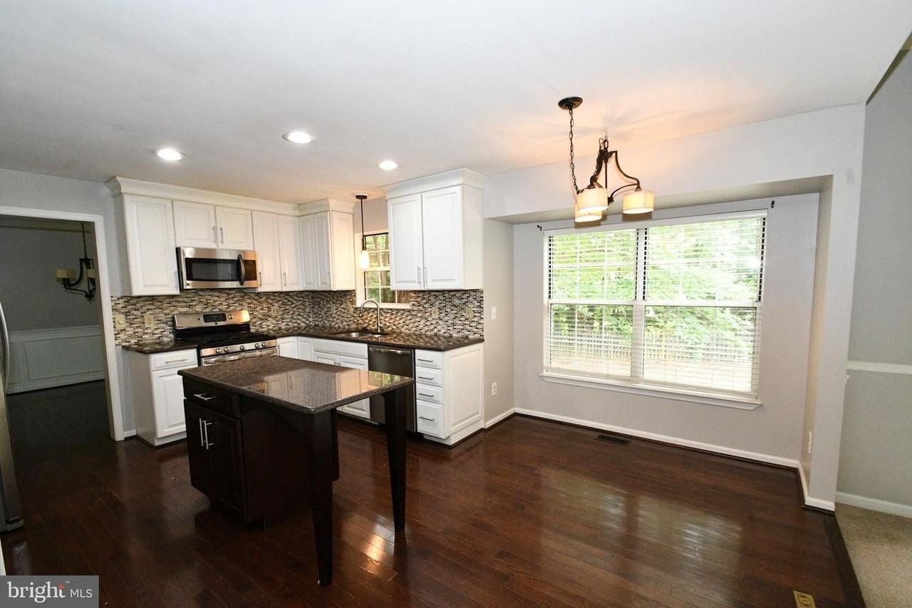 38 Charleston Ct - Photo 7 of 37