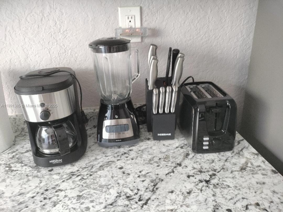 3161 Northwest 4th Street #B - Photo 3 of 8